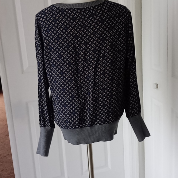 Yest designer blue patterned sweater size 10 - Picture 4 of 8